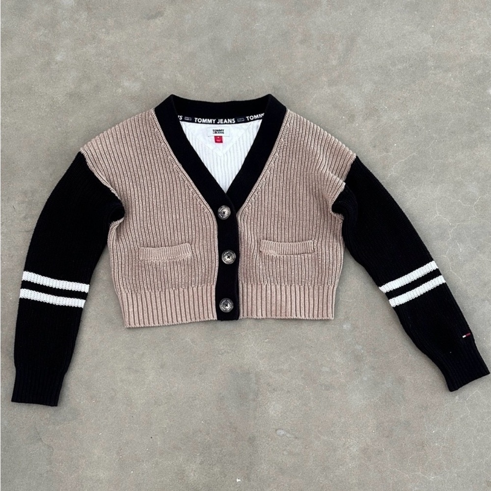 Tommy Hilfiger V-Neck Cardigan Sweater, Size Small